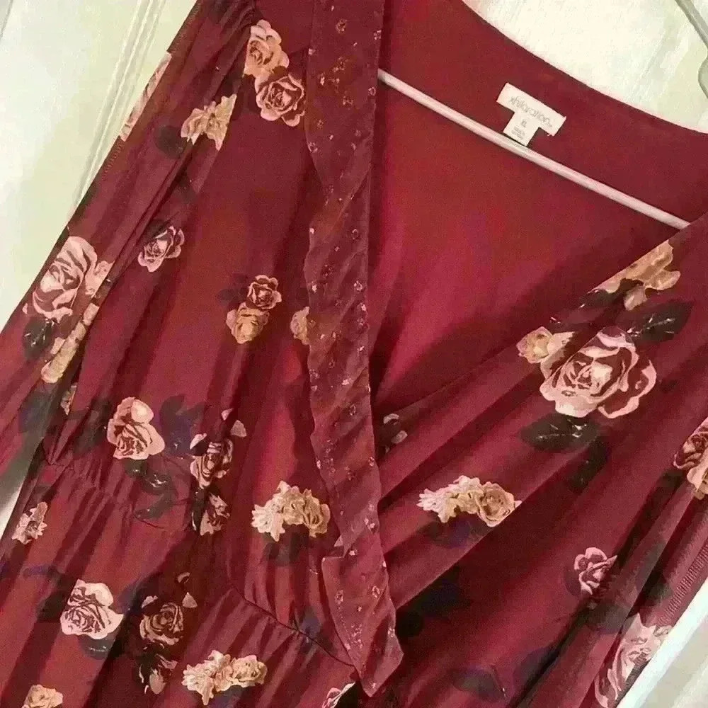 Maroon Long Sleeve Floral Dress - Picture 3 of 6